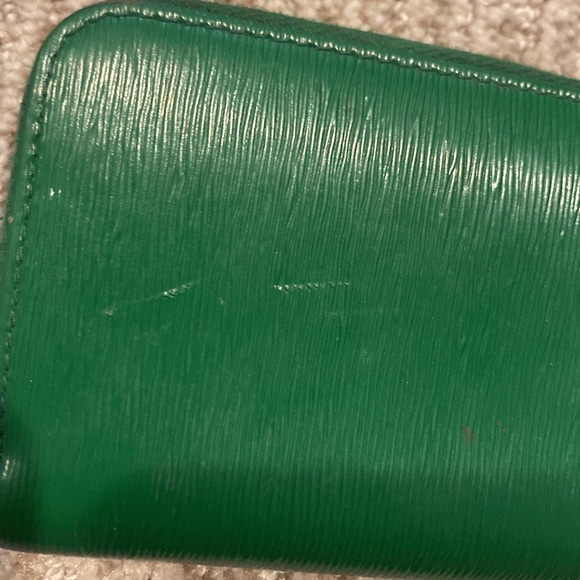 Prada Wallet - Picture 3 of 7